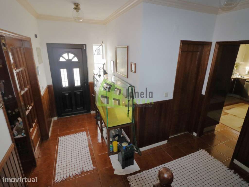 Moradia T3+1 com Quintal, Garagem em Vale de Milhaços-29