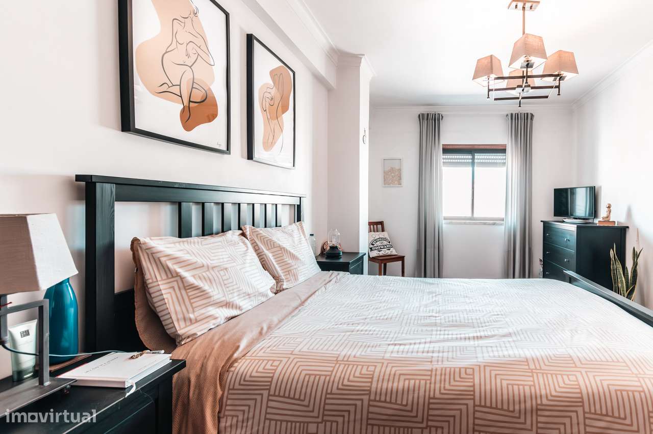 Espaçoso apartamento T3 em Mem Martins-8