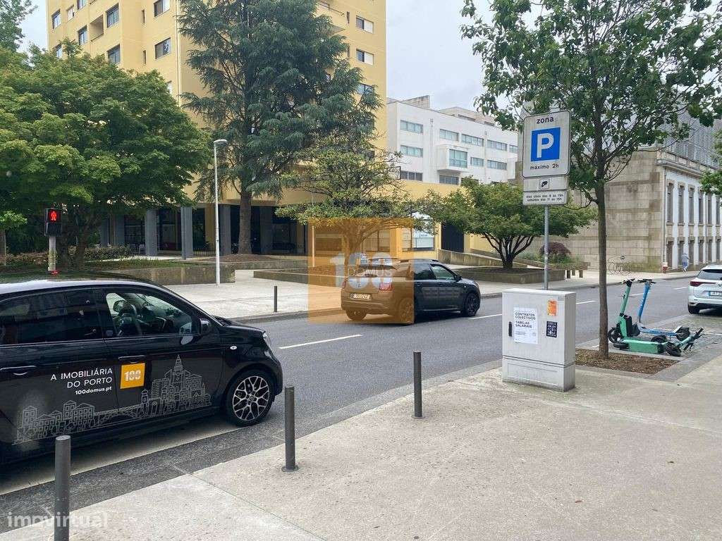 T0 novo com varanda - Baixa do Porto-15