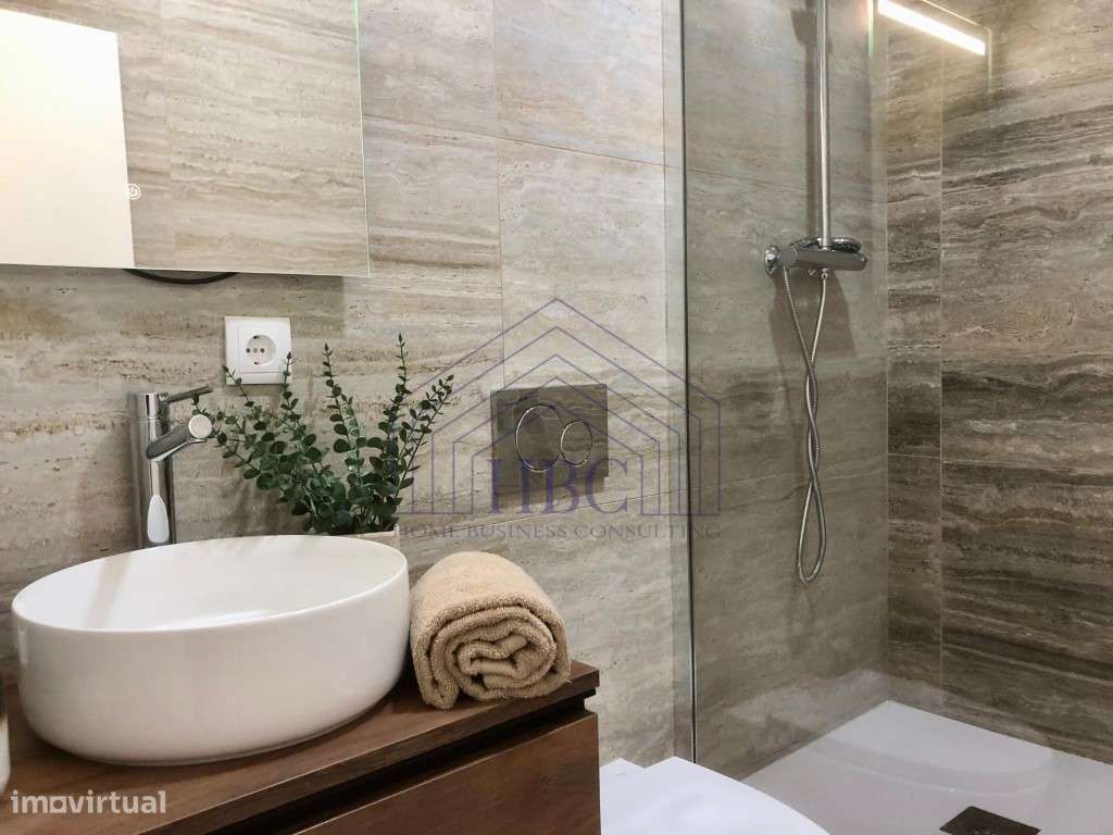 Apartamento T3 - Totalmente Remodelado e Mobilado-9