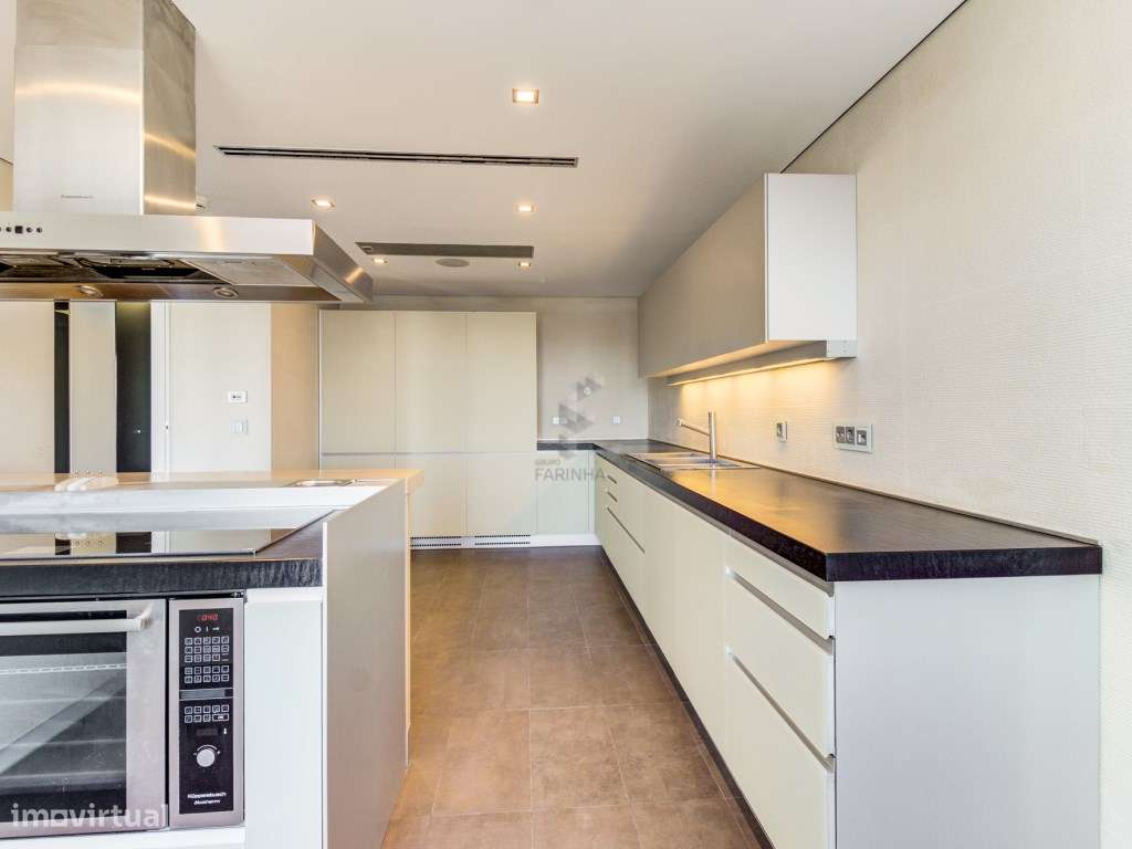 Magnífico apartamento T5 + 1 no Condomínio Jardins São Lourenço - L...-14