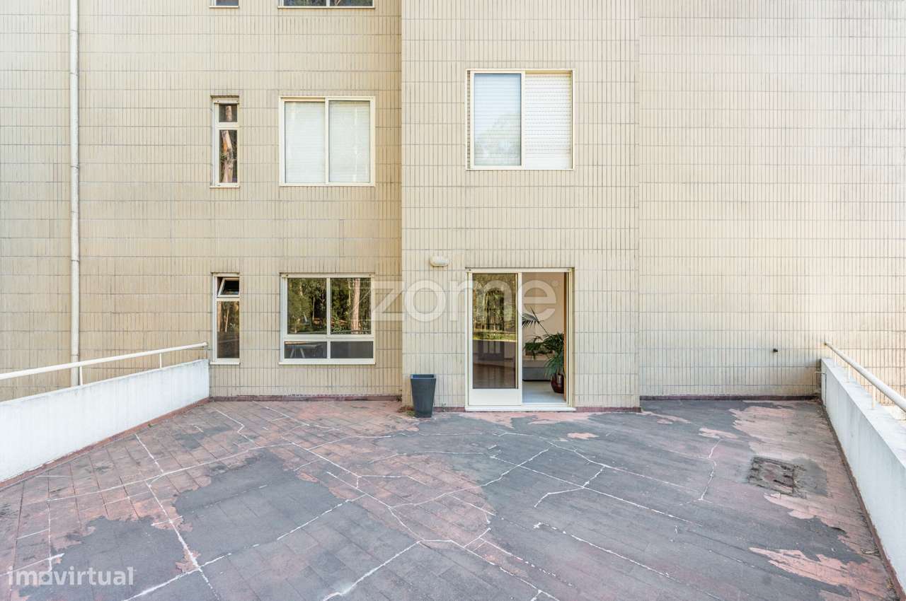 Apartamento T3 com 2 Terraços e 2 lugares de Garagem em V.N de Gaia.-7