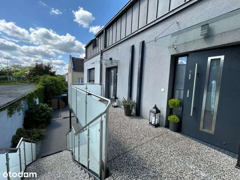 Dwupoziomowy apartament z dużym tarasem i miejscem postojowym.-13