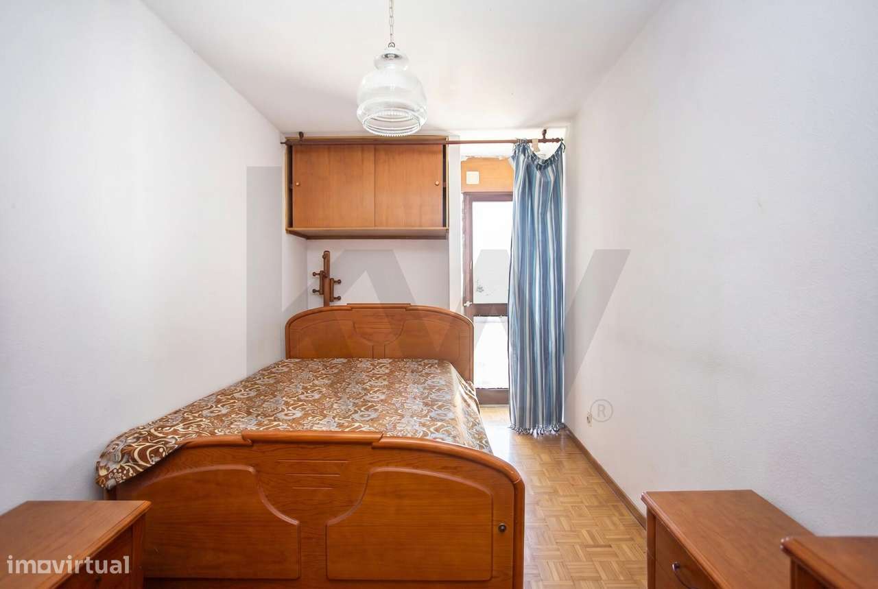 Apartamento T3 Vale da Amoreira, Moita, junto à Pista de Atletismo com-6