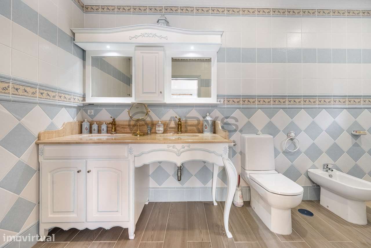 Moradia Isolada T5-4