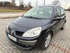 Renault Scenic 2.0 Confort Privilege - 1