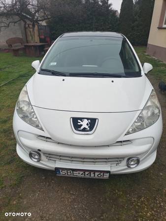 Peugeot 207 - 1