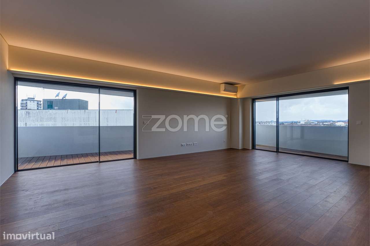 APARTAMENTO NOVO T4 DUPLEX DE LUXO NA TROFA - Grande imagem: 5/21