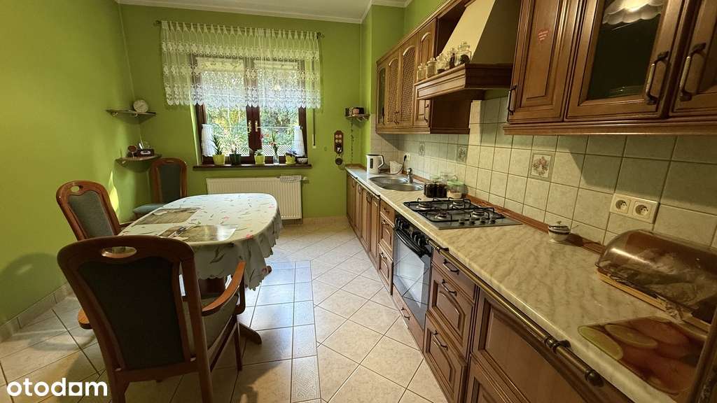 Duża działka, 4 pokoje, ogród i garaż, ul.Rybna-7