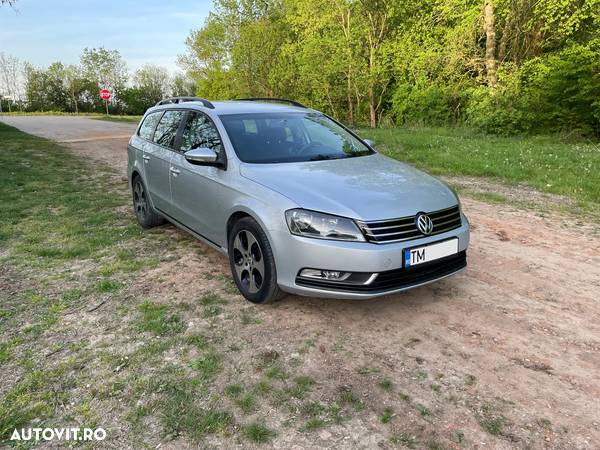 Volkswagen Passat Variant 2.0 TDI Blue TDI Comfortline - 1