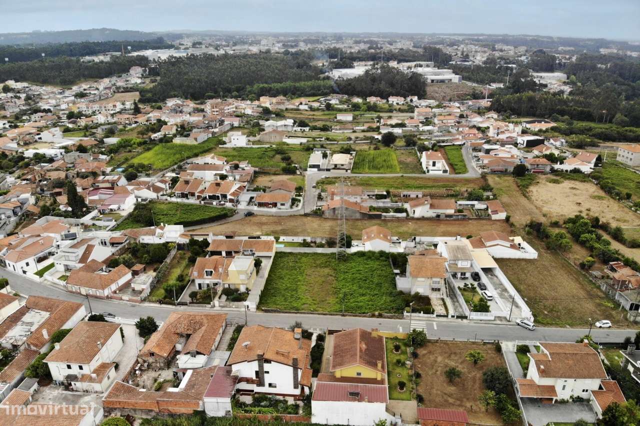 Terreno para Construção | 808 m2 | 400 m2 de Construção-9
