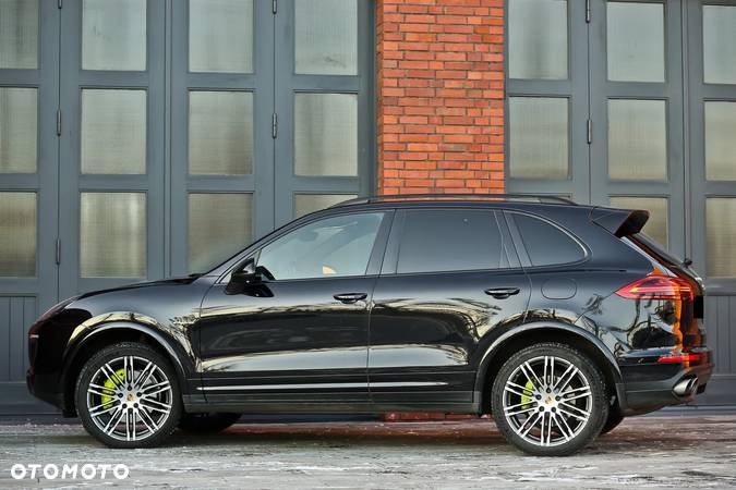 Porsche Cayenne E-Hybrid Platinum Edition - 15