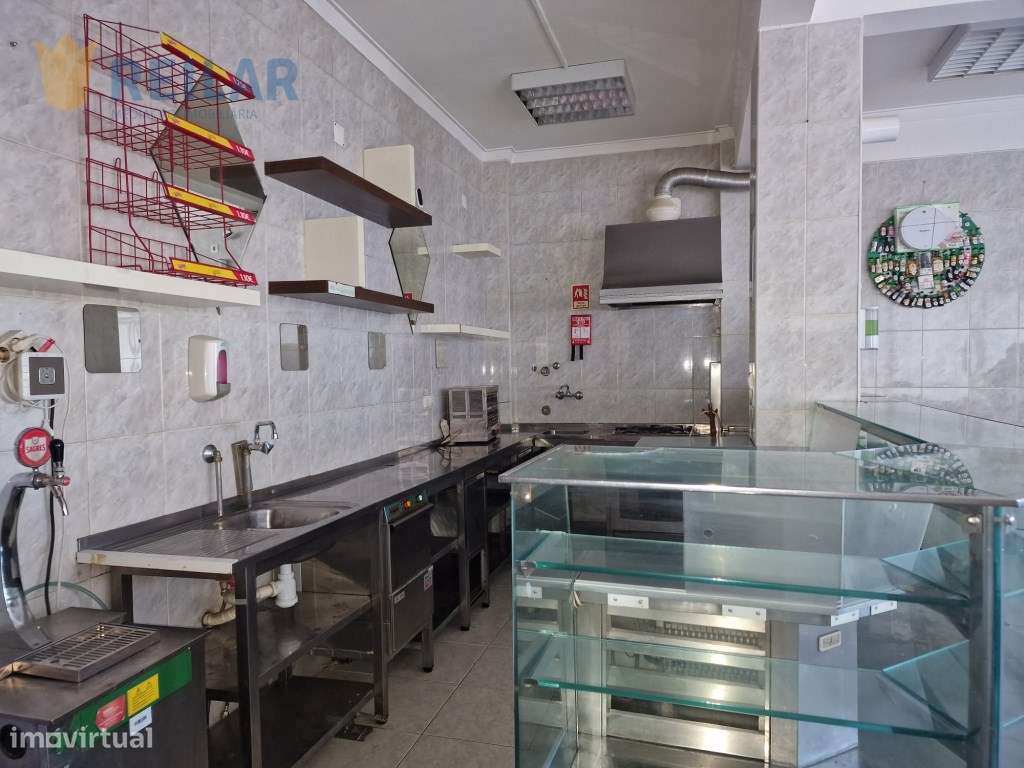 Vialonga - Loja 67 m2-8