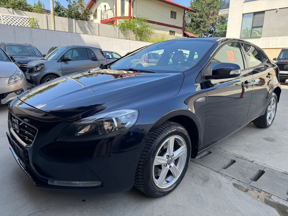 Volvo V40 D2 2016