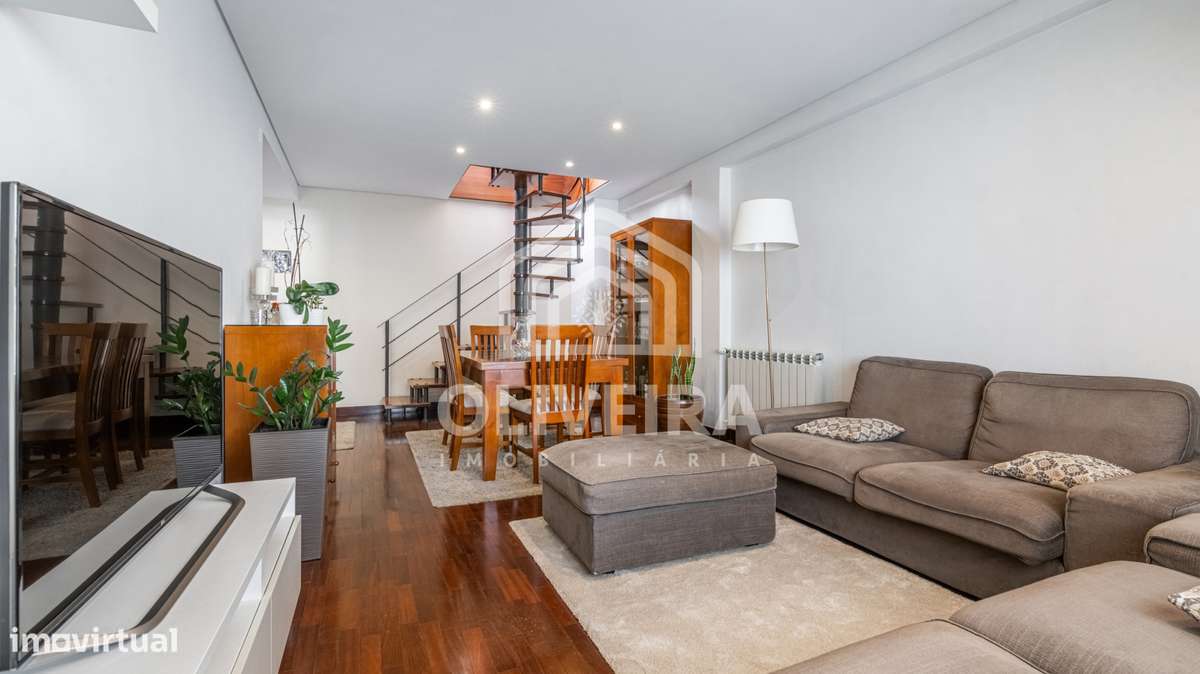 T3 Duplex com terraço em Nogueiró-2