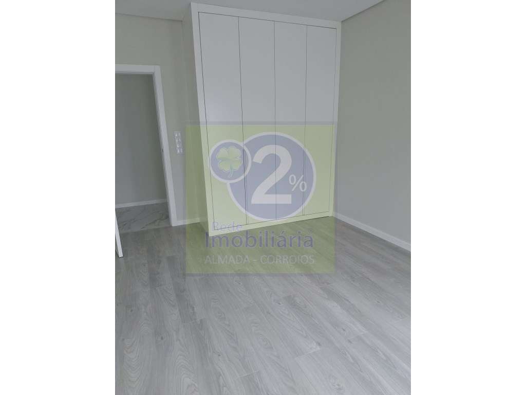 Moradia V5!Nova! Piscina-12