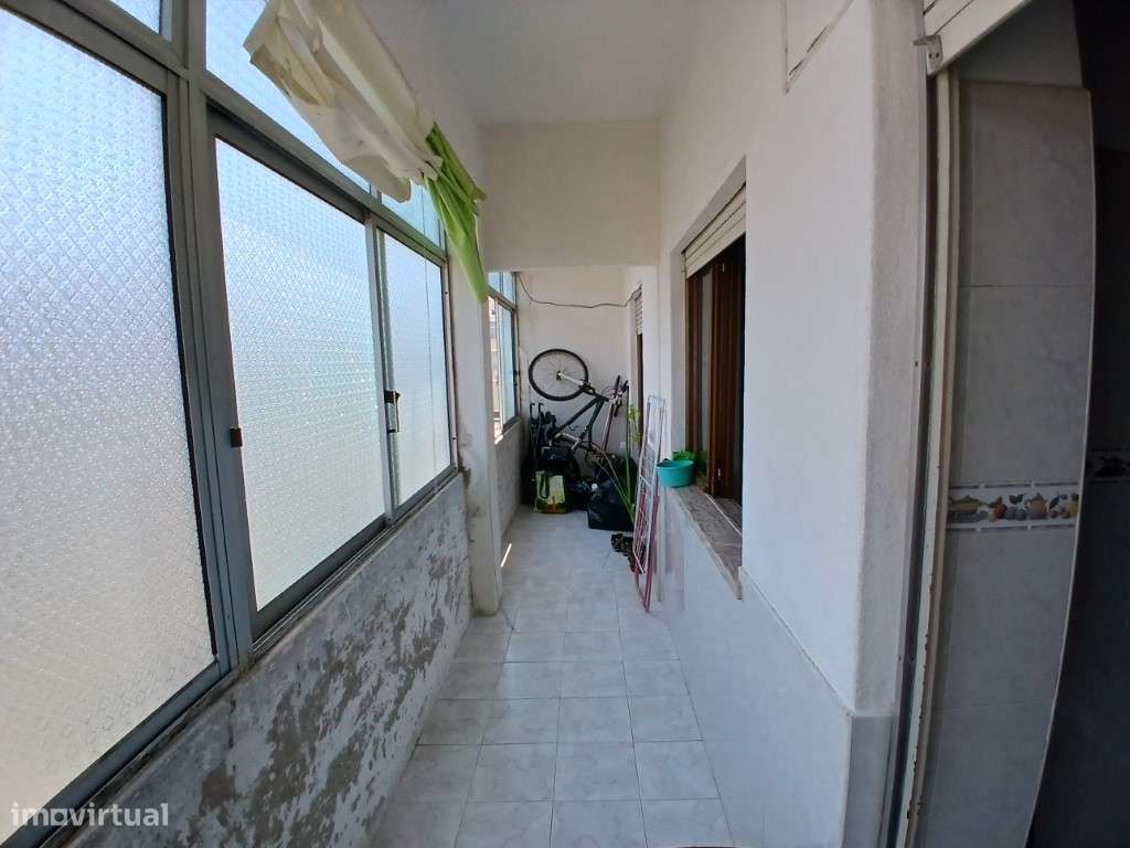 ** T2 com potencial para T3 | Avenida Infante D. Henrique | Setúbal**-27