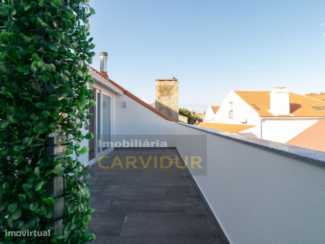 Barreiro Centro Moradia com quintal e terraço-30