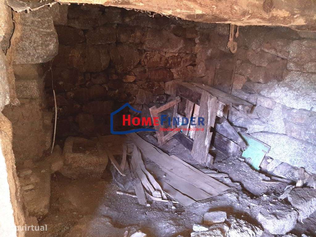 Moradia para Restauro - Fiães, Melgaço-26