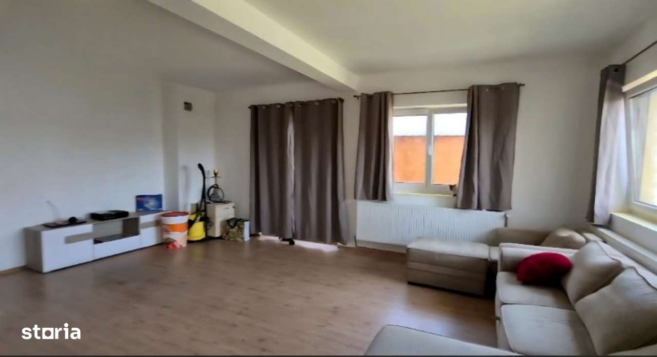 Casă individuală în Cristian, COD 8246-2