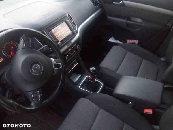 Volkswagen Sharan 2.0 TDI BlueMotion Technology Highline - 22