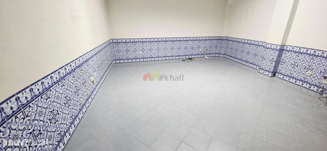 Loja para arrendamento com 64 m2 localizada no centro do Barreiro - Grande imagem: 3/7