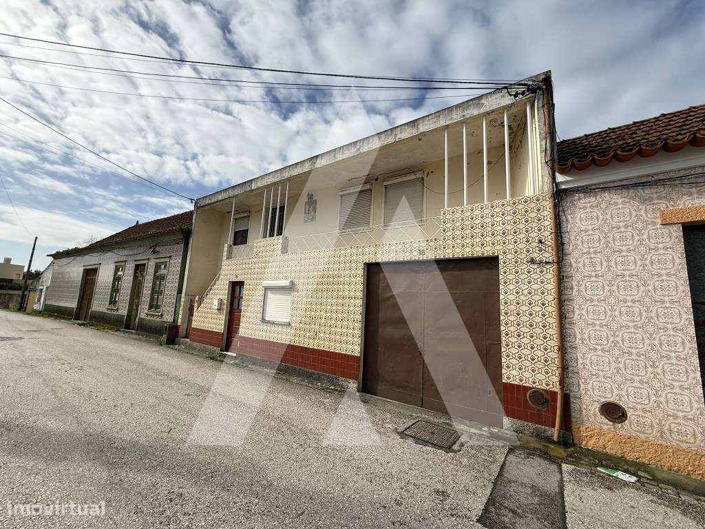 Moradia T4+1 com Traça Tradicional, Pátios e Terreno - Bonsucesso, ... - Grande imagem: 3/20