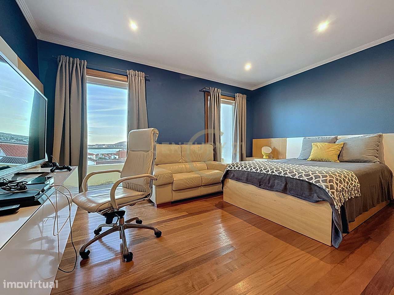 Moradia de Elevada Qualidade no Coração da Praia da Vitória – Vista Ba-27