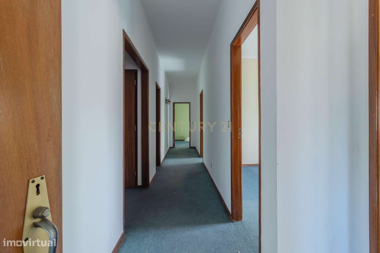 Espetacular Moradia em Porto de Mós, Leiria - 5 Quartos-13