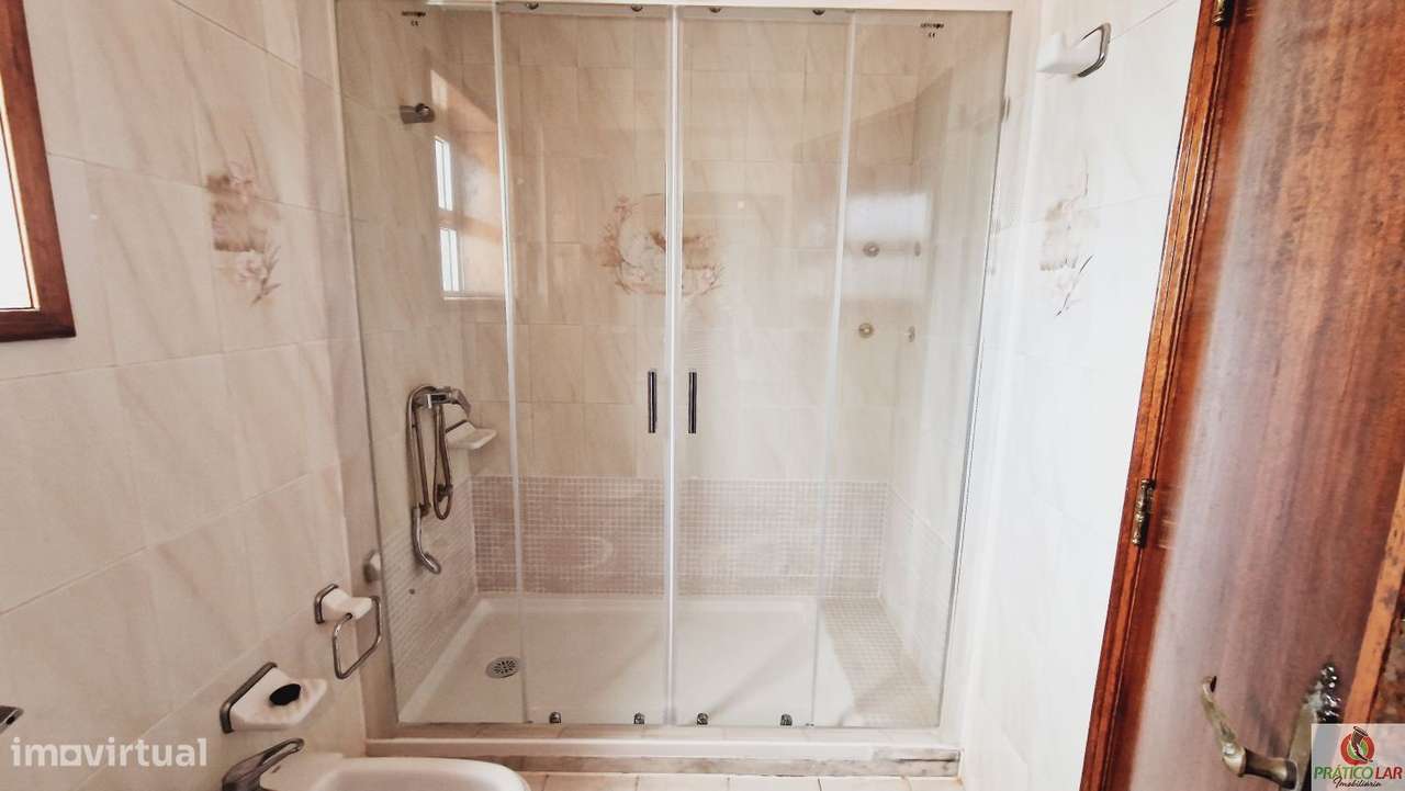 Apartamento T2 Oliveira do Bairro-9