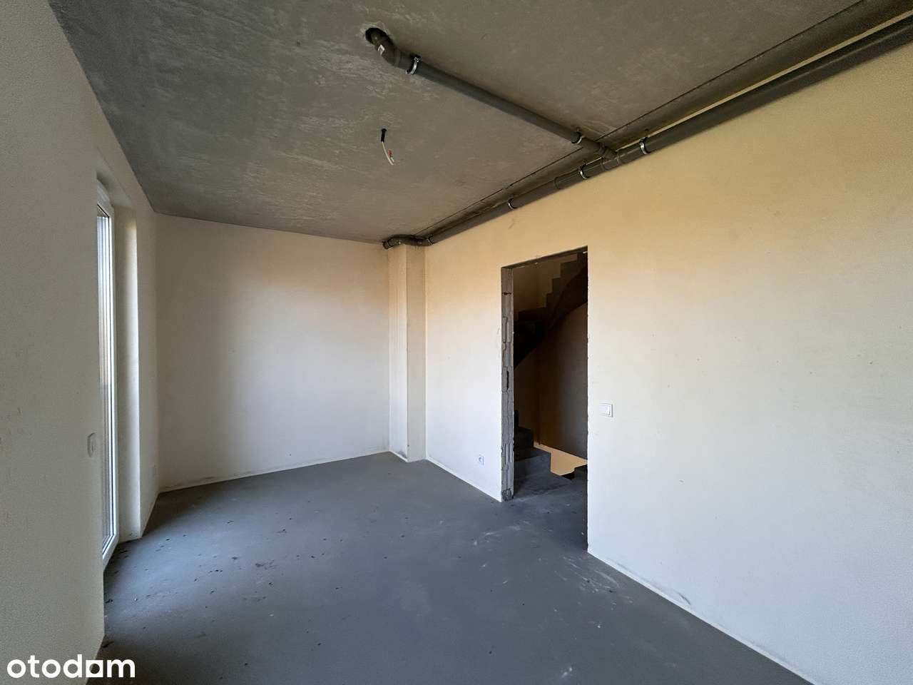 Unikatowa oferta. 3 kondygnacyjne z balkonem i ogródkiem-9