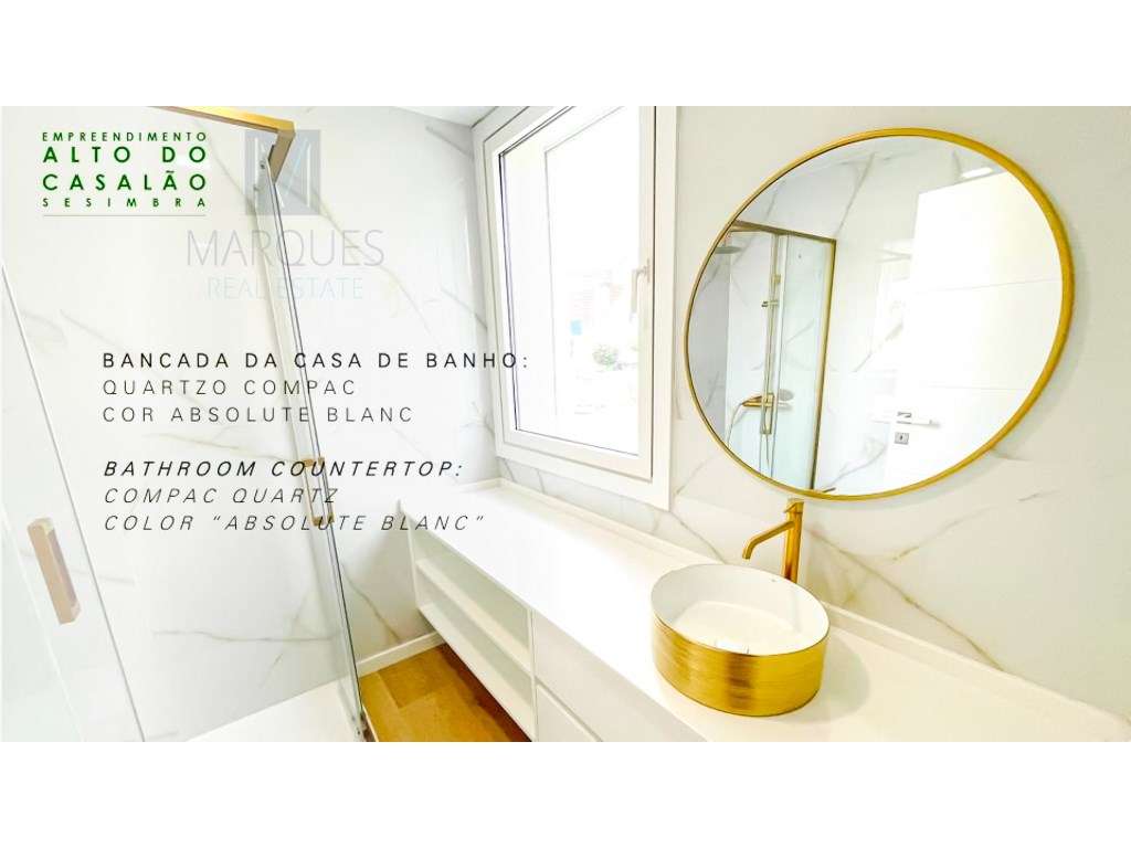 Apartamento T2+1 com Varanda e Parqueamento em Santana - Sesimbra-14