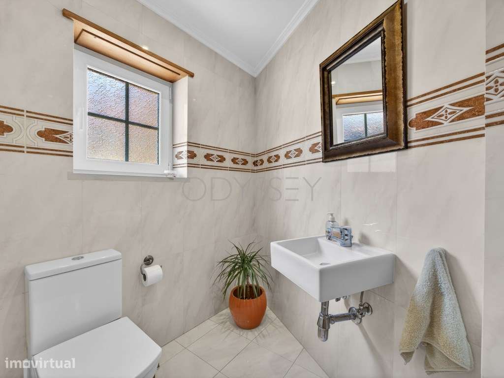 Villa T3 com piscina e vistas panorâmicas aninhada na aldeia histór...-22