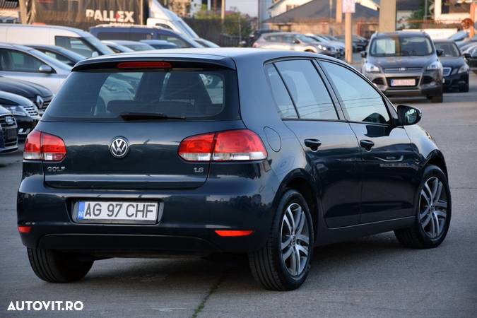 Volkswagen Golf 1.6 Trendline - 3