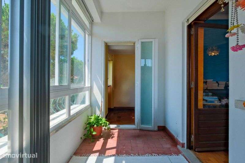 Moradia T4 em três pisos - Bairro do Rosário - Oportunidade de Negócio - Grande imagem: 5/12