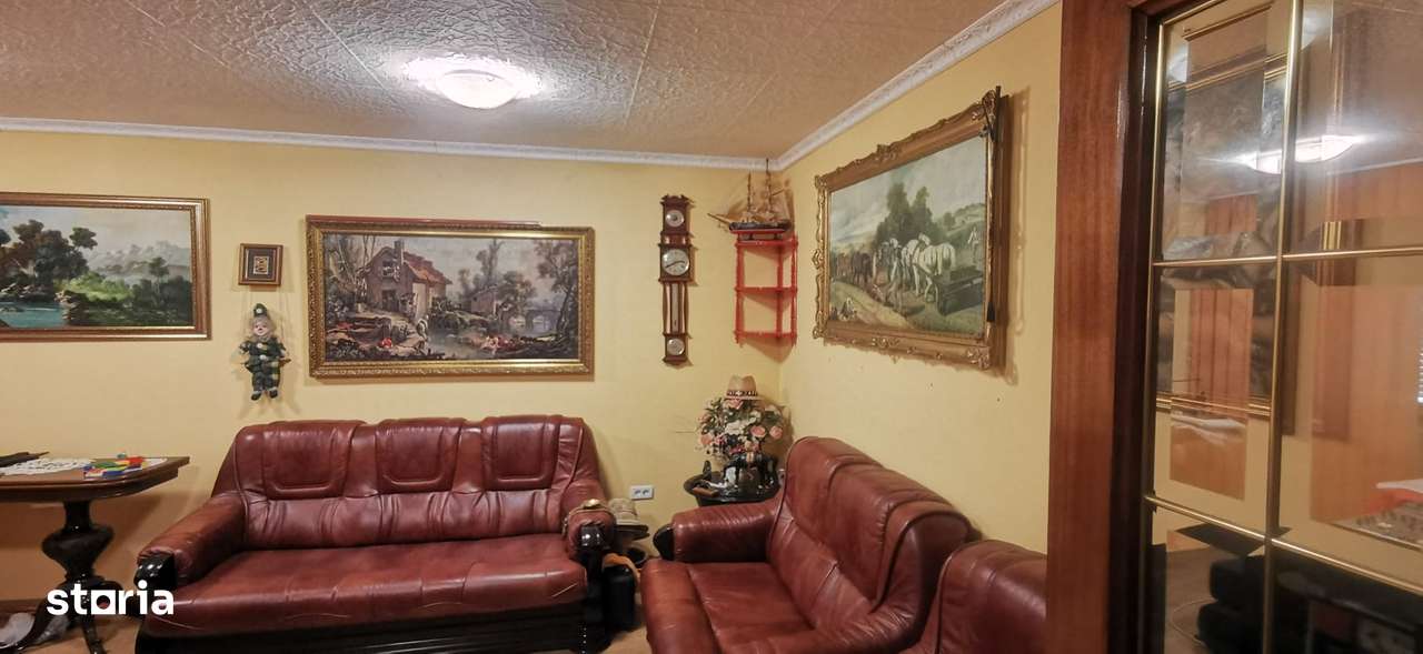 Apartament deosebit 3 camere decomandat et 1 centru 90 mp negociabil - Imagine principală: 3/20