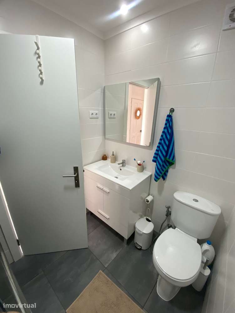 Excelente t0 bem localizado vista de rio - Grande imagem: 5/18