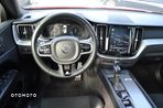 Volvo XC 60 T6 GPF AWD R-Design - 22