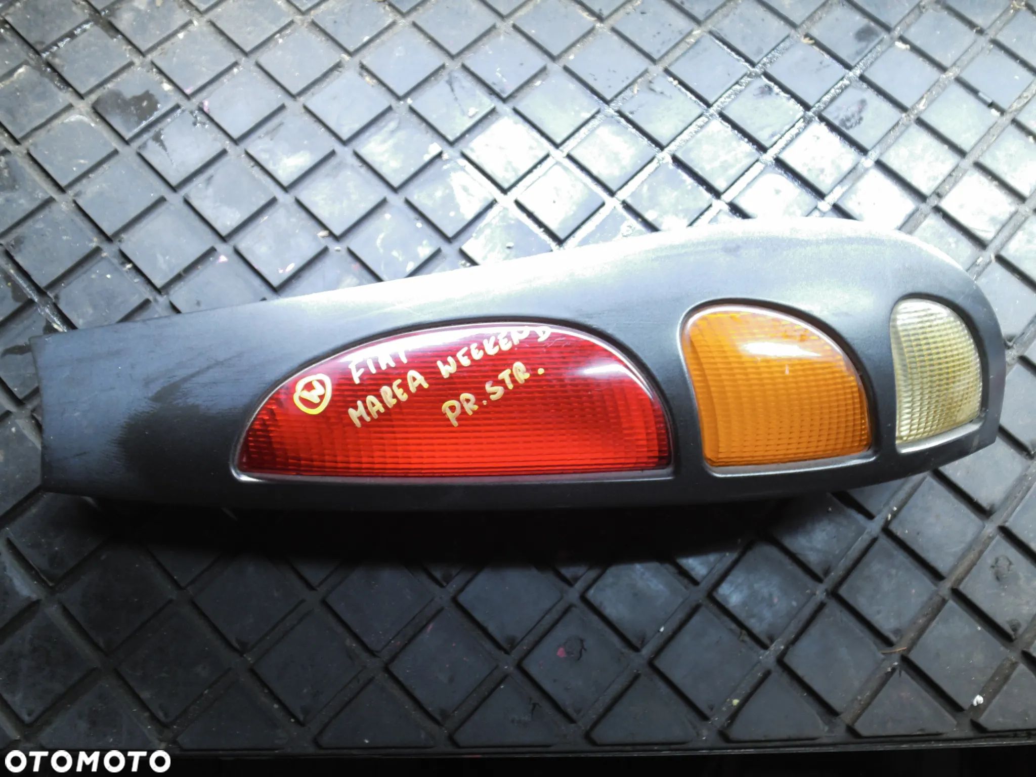 LAMPA PRAWA TYŁ TYLNA FIAT MAREA KOMBI EUROPA POSIADAM 2 SZT - 1