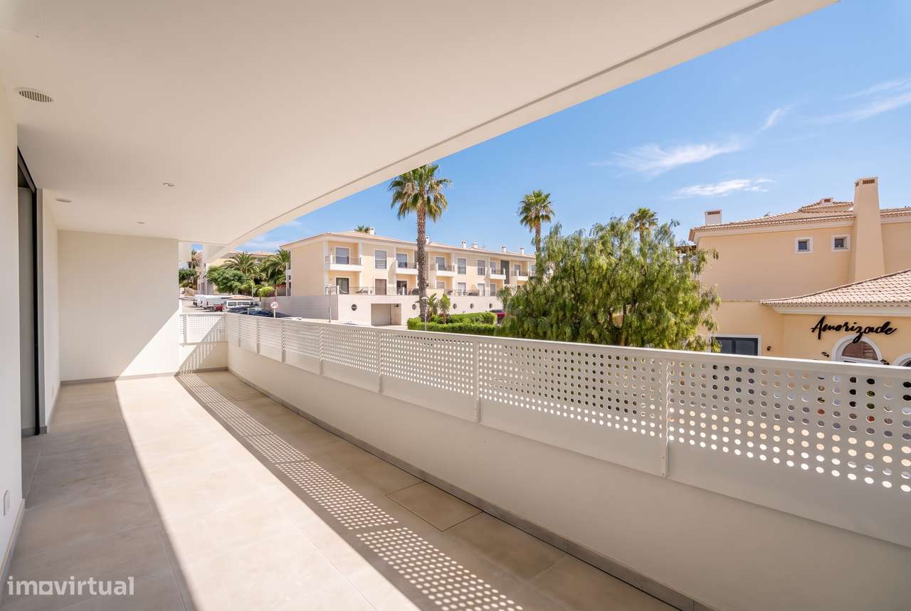 Apartamento T2 de Luxo no The Leaf — a 200 m da Praia do Porto de Mós,-13
