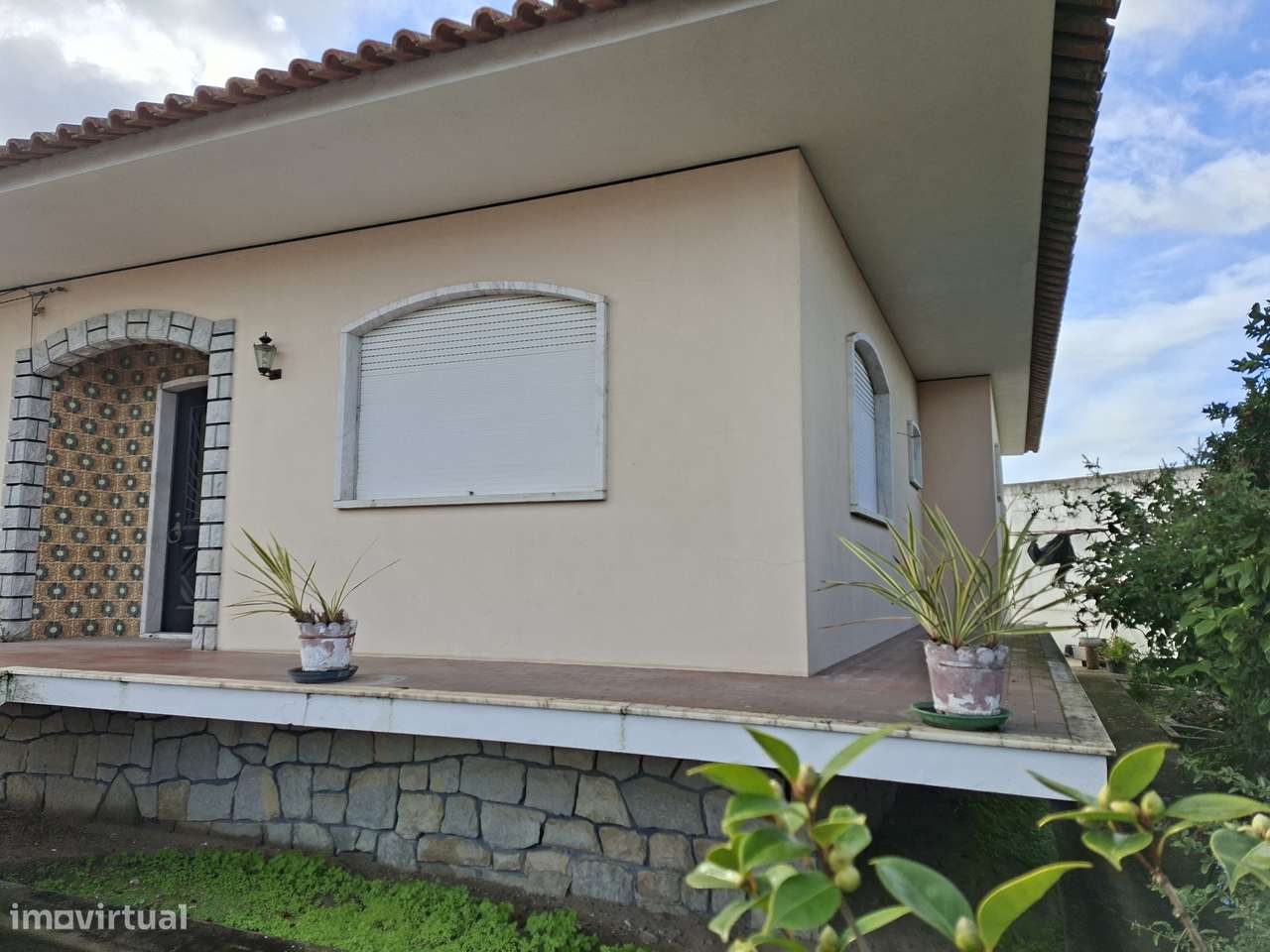 Moradia T3 com jardim e varanda em Vale de Cavalos - Grande imagem: 2/20