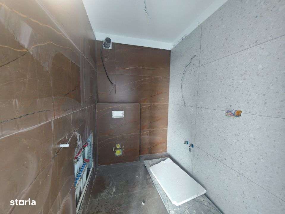 2 camere luminos, Bloc boutique, lift –5 min Rond OMV-15