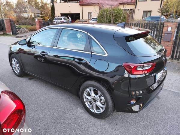 Kia Ceed 1.0 T-GDI 100 OPF Edition 7 - 3