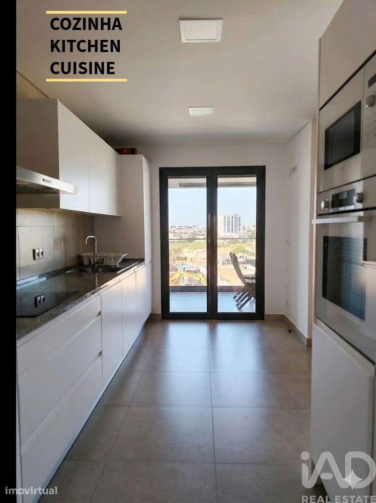 Apartamento T3 em Faro (Sé e São Pedro) de 109,00 m2 - Grande imagem: 4/13