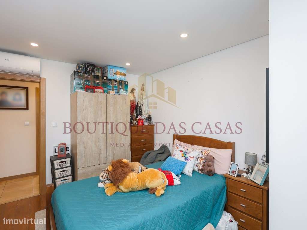 T3 Último Piso com Elevador | Remodelado | 3 Frentes | Muita Luz | ...-31