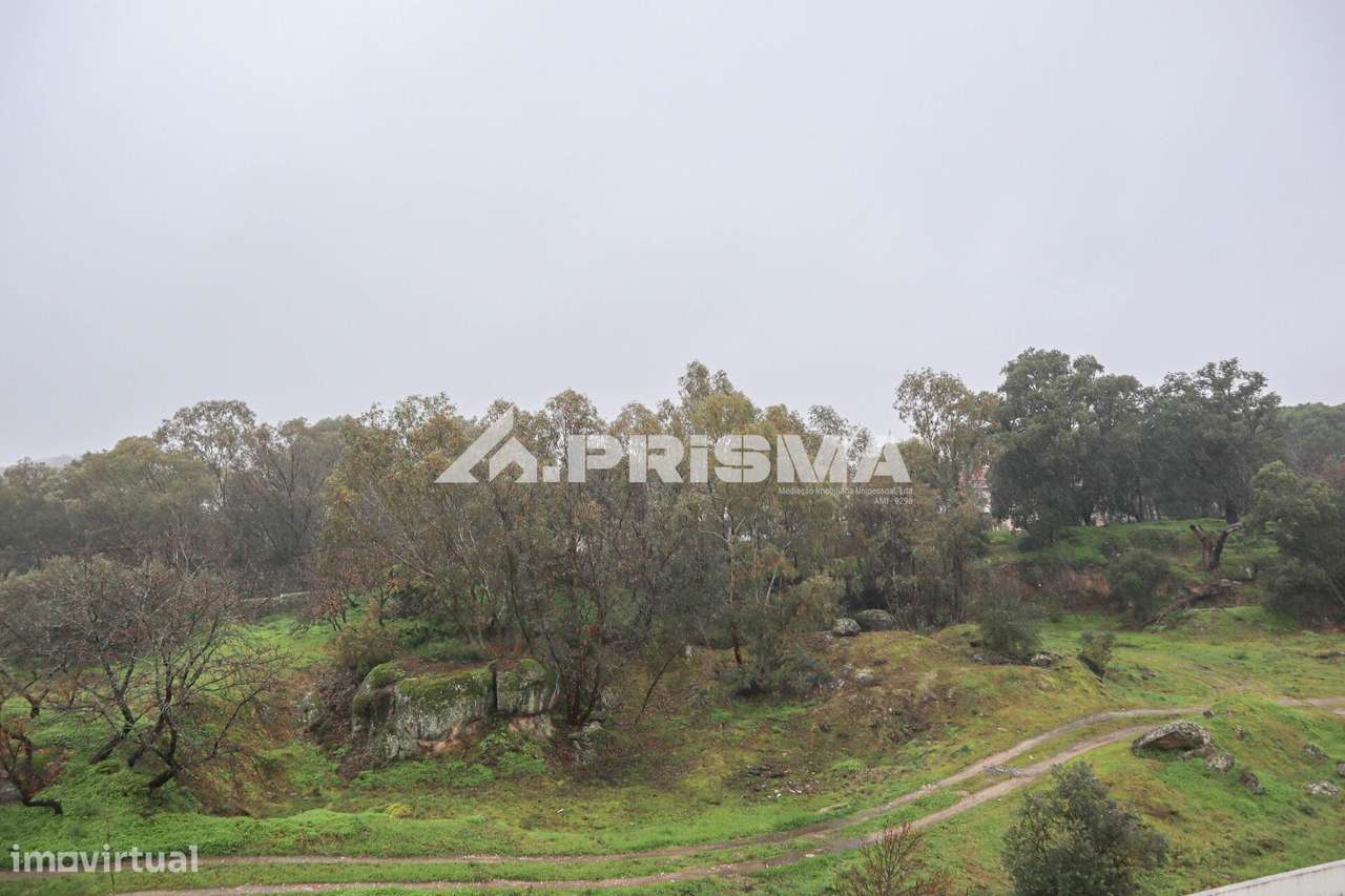 Apartamento T3 com garagem para venda em Castelo Branco-16