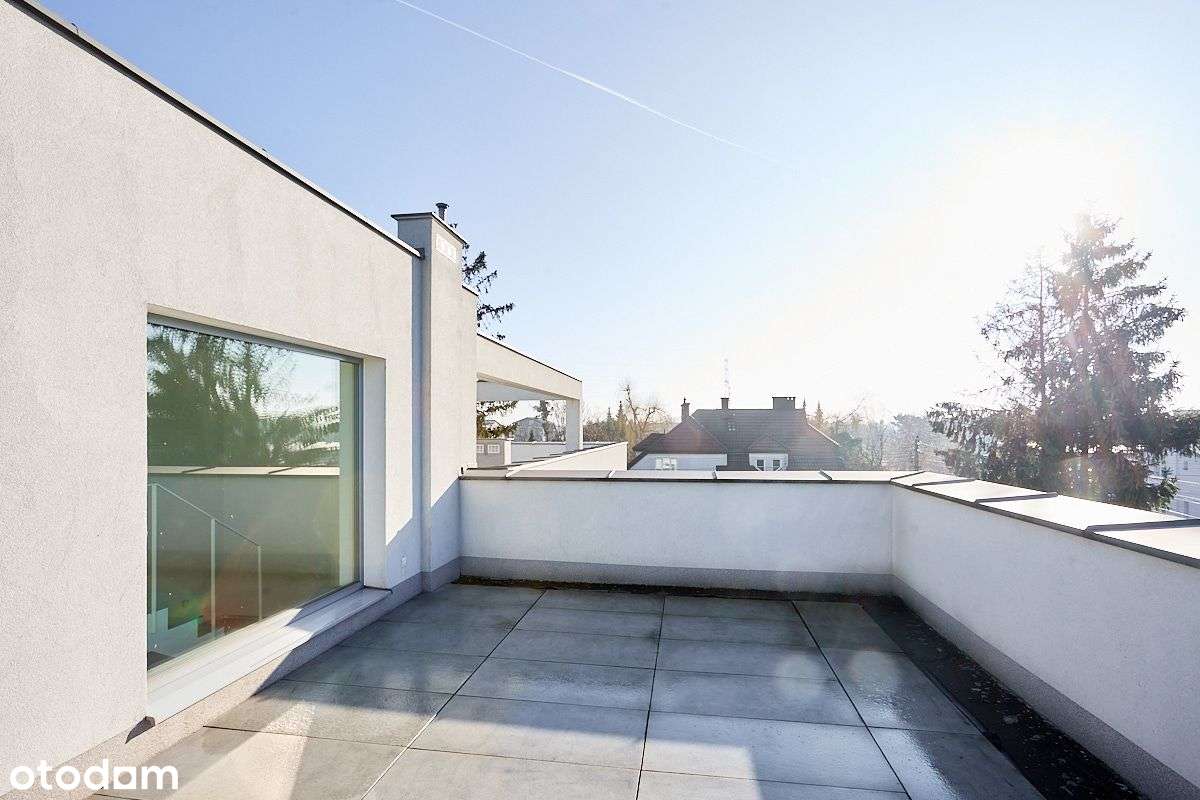 PRESTIŻOWY DOM W WYJĄTKOWEJ LOKALIZACJI WARSZAWY-16