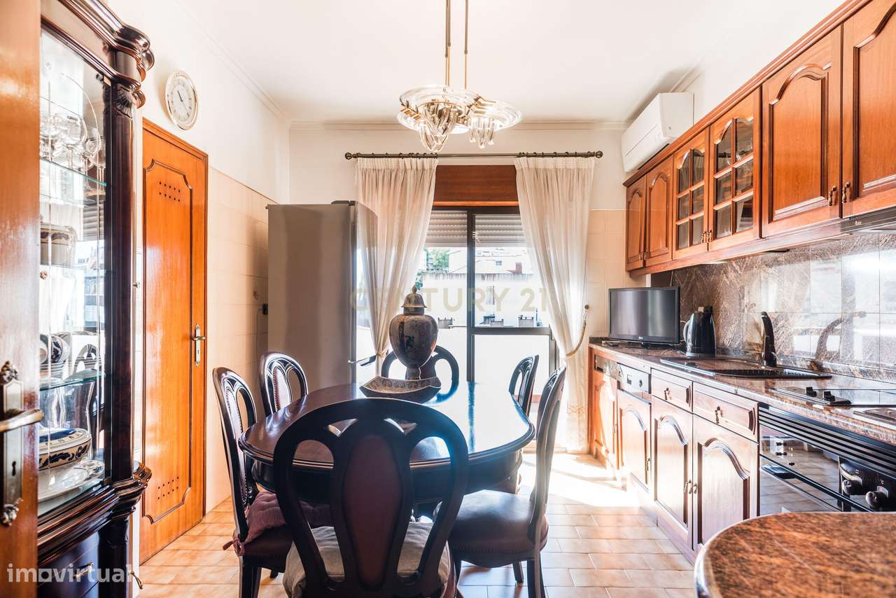 Apartamento T0, com Terraço, Agualva Cacém-12