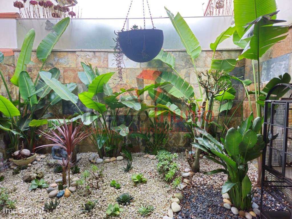 FANTÁSTICA MORADIA T3 C/ PISCINA - MANHENTE - BARCELOS-36