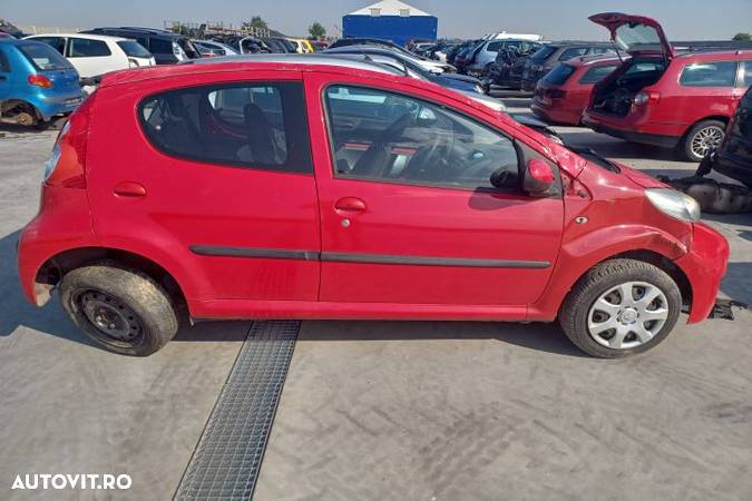 Chiulasa Peugeot 107 1 (facelift)  [din 2008 pana  2012] seria Hatchback 5-usi 1.0 MT (68 hp) - 9